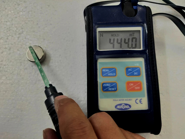 高性能稀土圆形磁铁,表磁强度达4000高斯以上