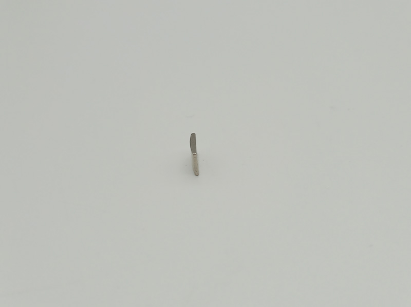 超小面包形弧形钕铁硼磁铁样品图片