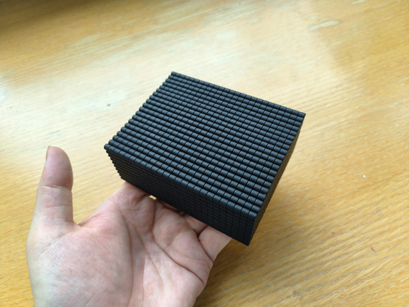 4x4mm圆柱钕铁硼黑环氧涂层